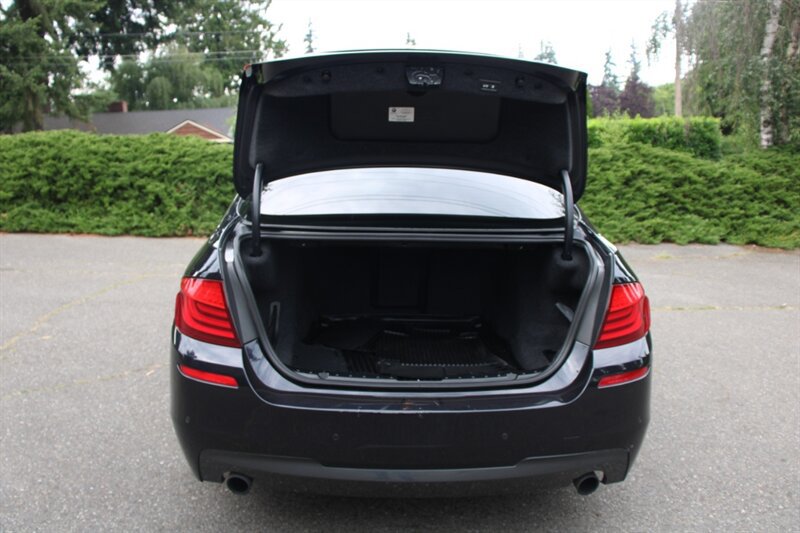 Used 2011 BMW 535i xDrive Sedan AWD/4WD image 17
