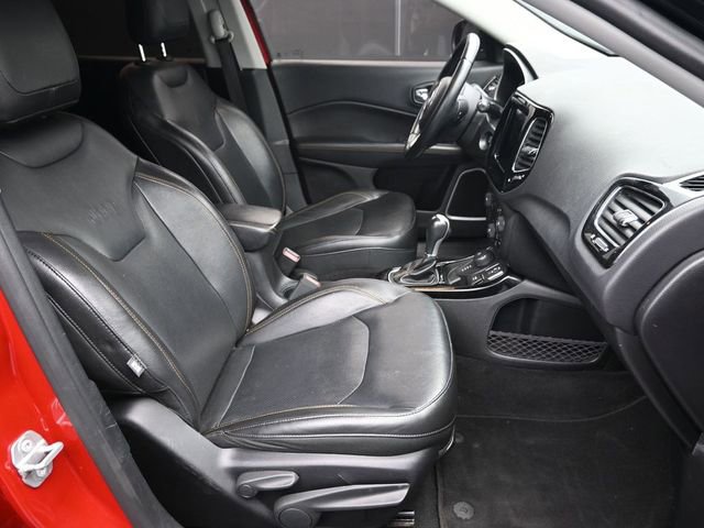 Used 2018 Jeep Compass Limited w/ Navigation Group image 30
