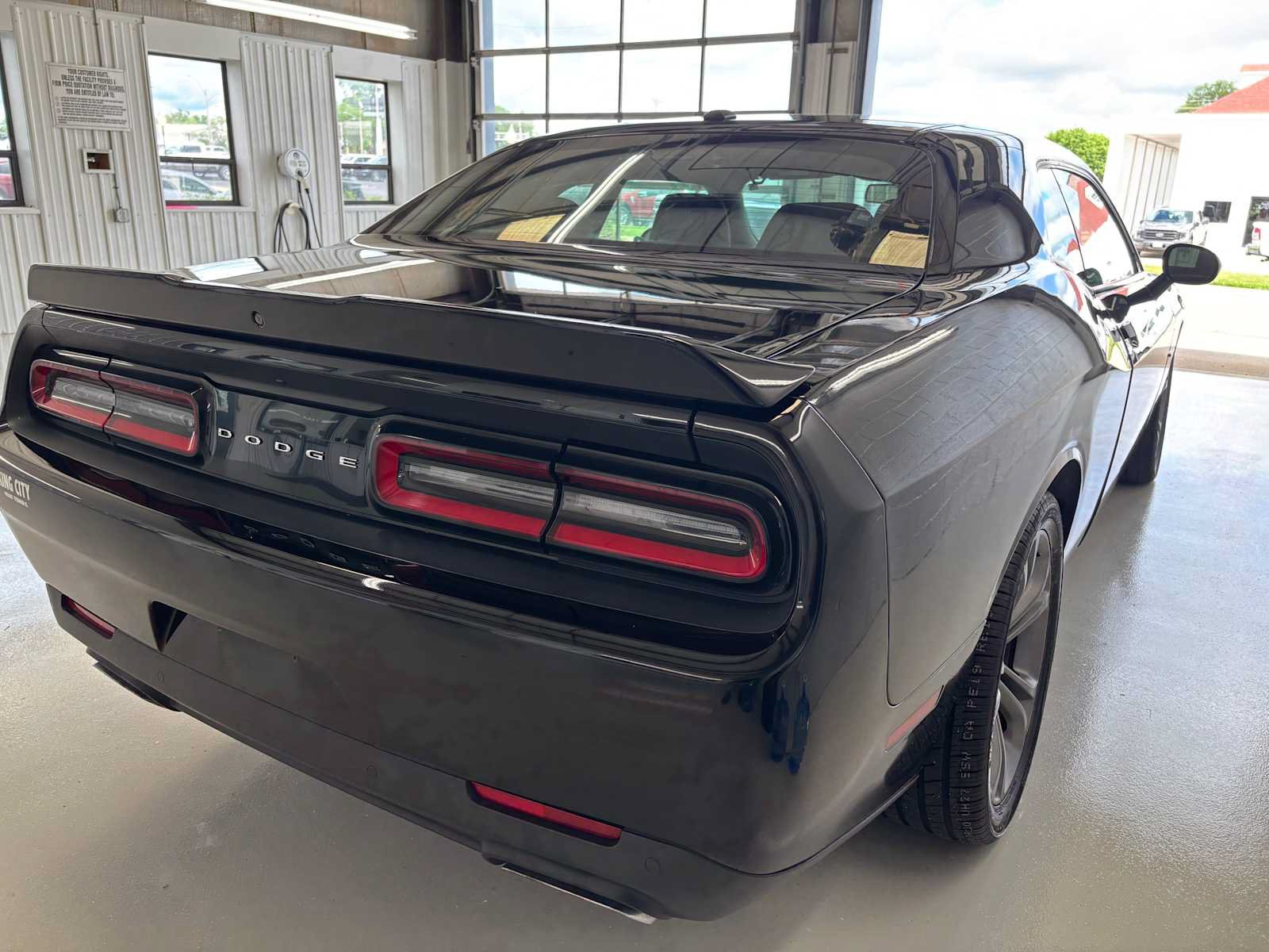 Used 2020 Dodge Challenger R/T RWD image 7