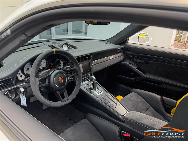 Used 2018 Porsche 911 GT2 RS RWD image 2