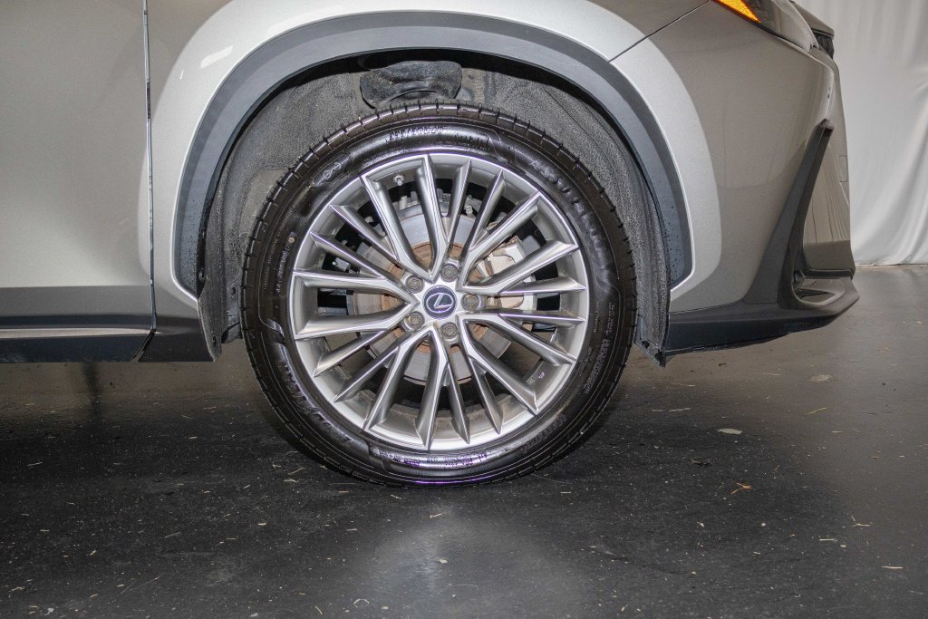 Used 2024 Lexus NX 350 AWD w/ Vision Package image 6