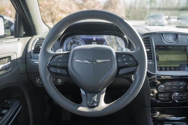 Used 2023 Chrysler 300 S image 38