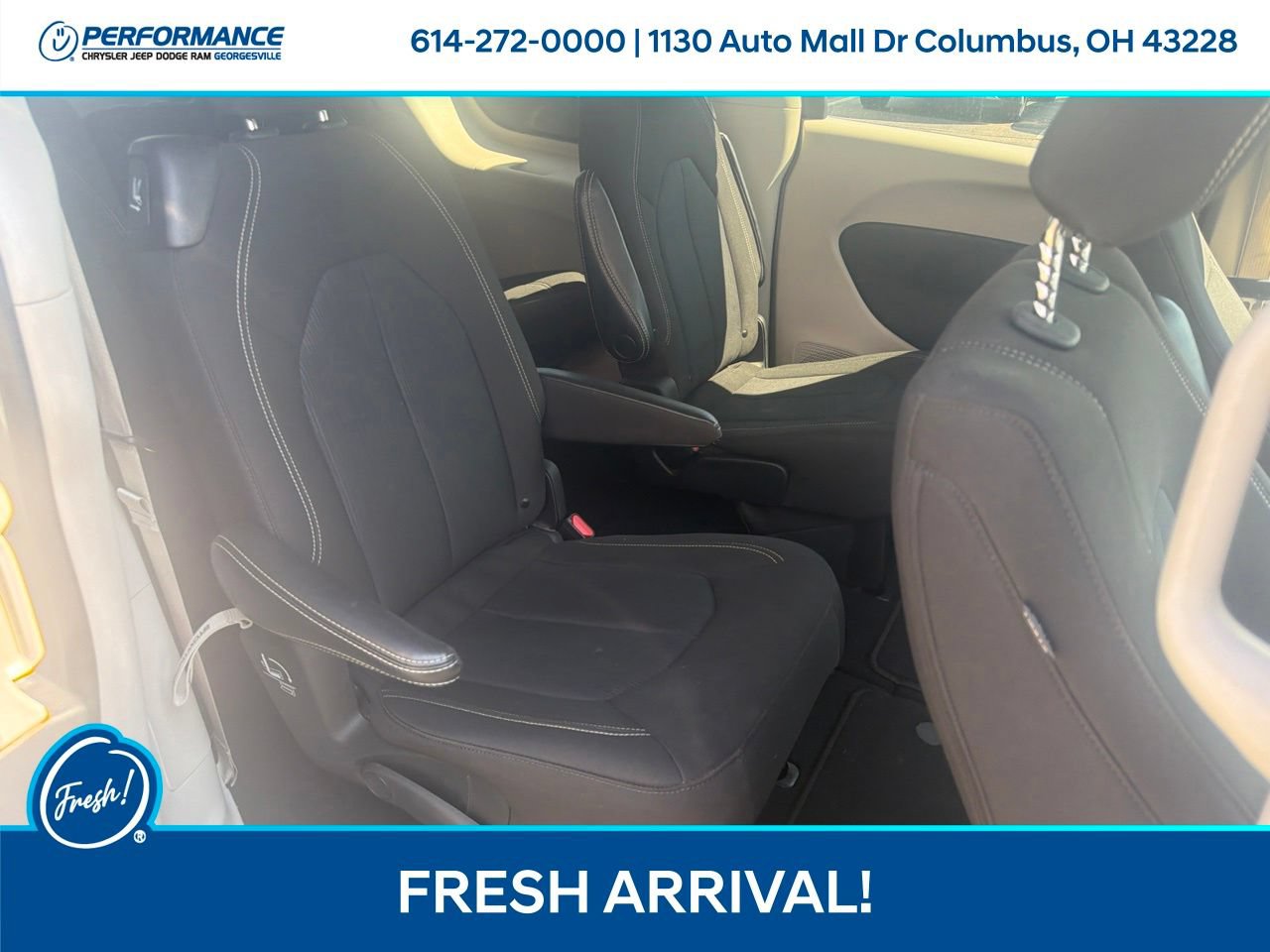 Used 2023 Chrysler Voyager LX FWD image 15