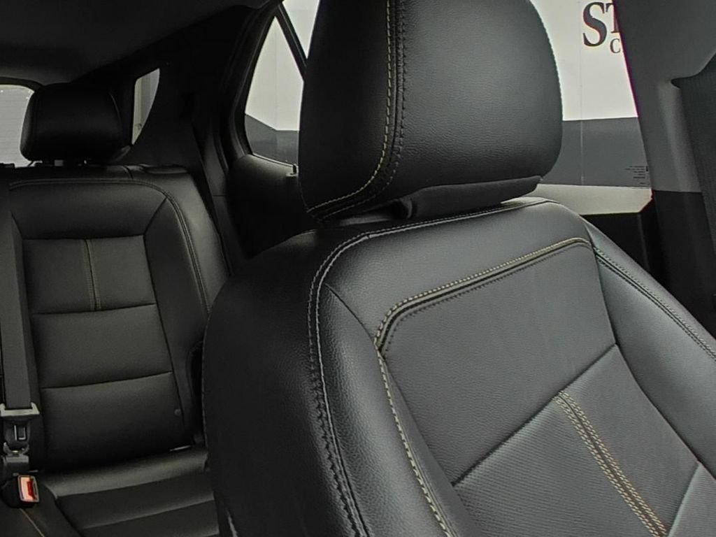 Certified 2023 Chevrolet Equinox Premier FWD image 11