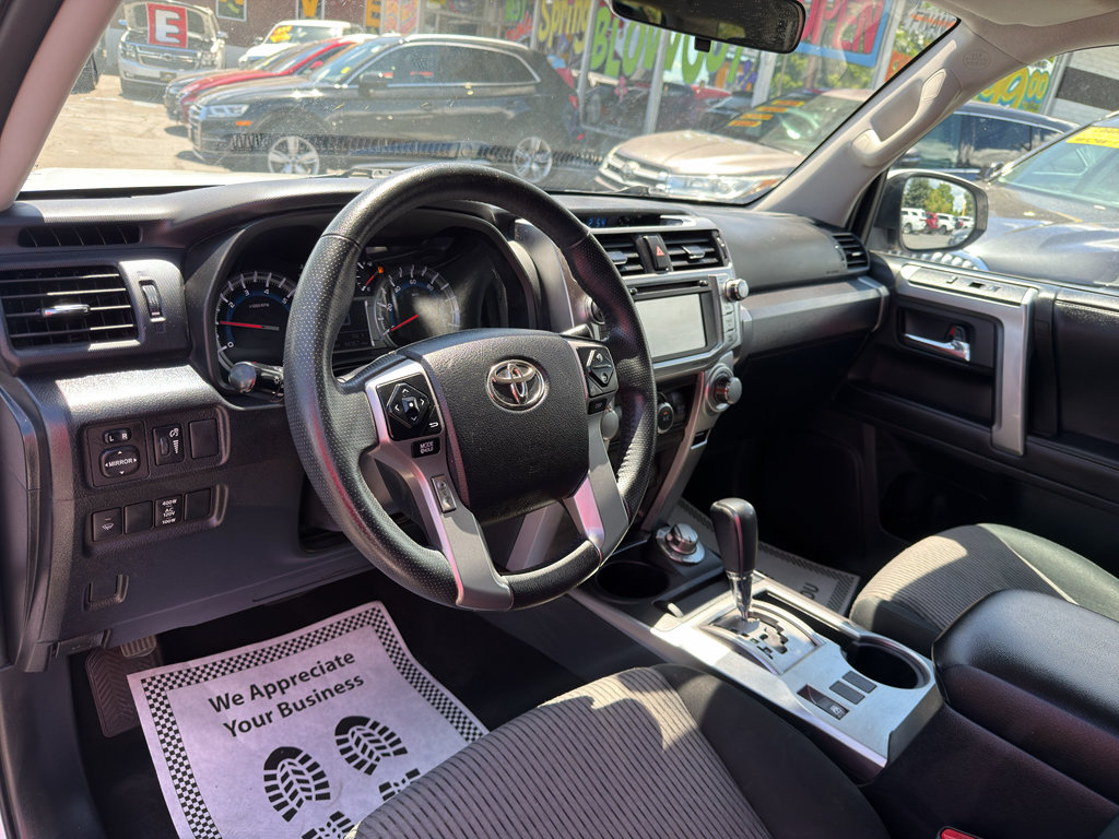 Used 2019 Toyota 4Runner SR5 AWD/4WD image 13