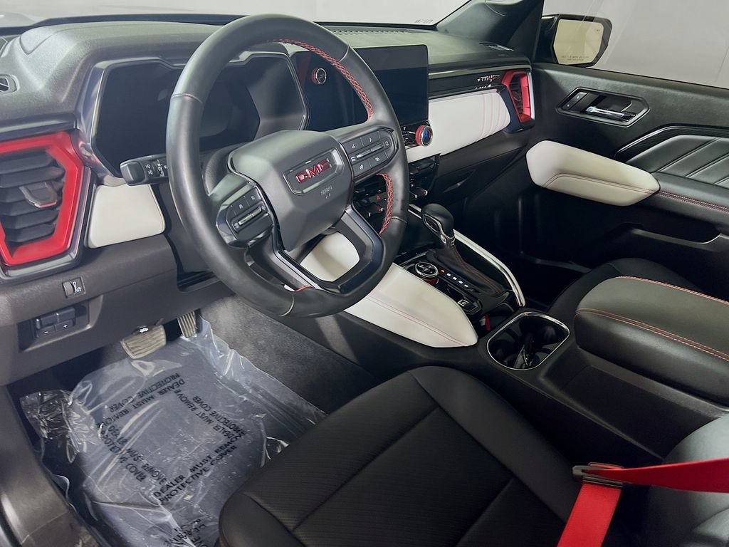 Used 2024 GMC Canyon AT4X AWD/4WD image 9