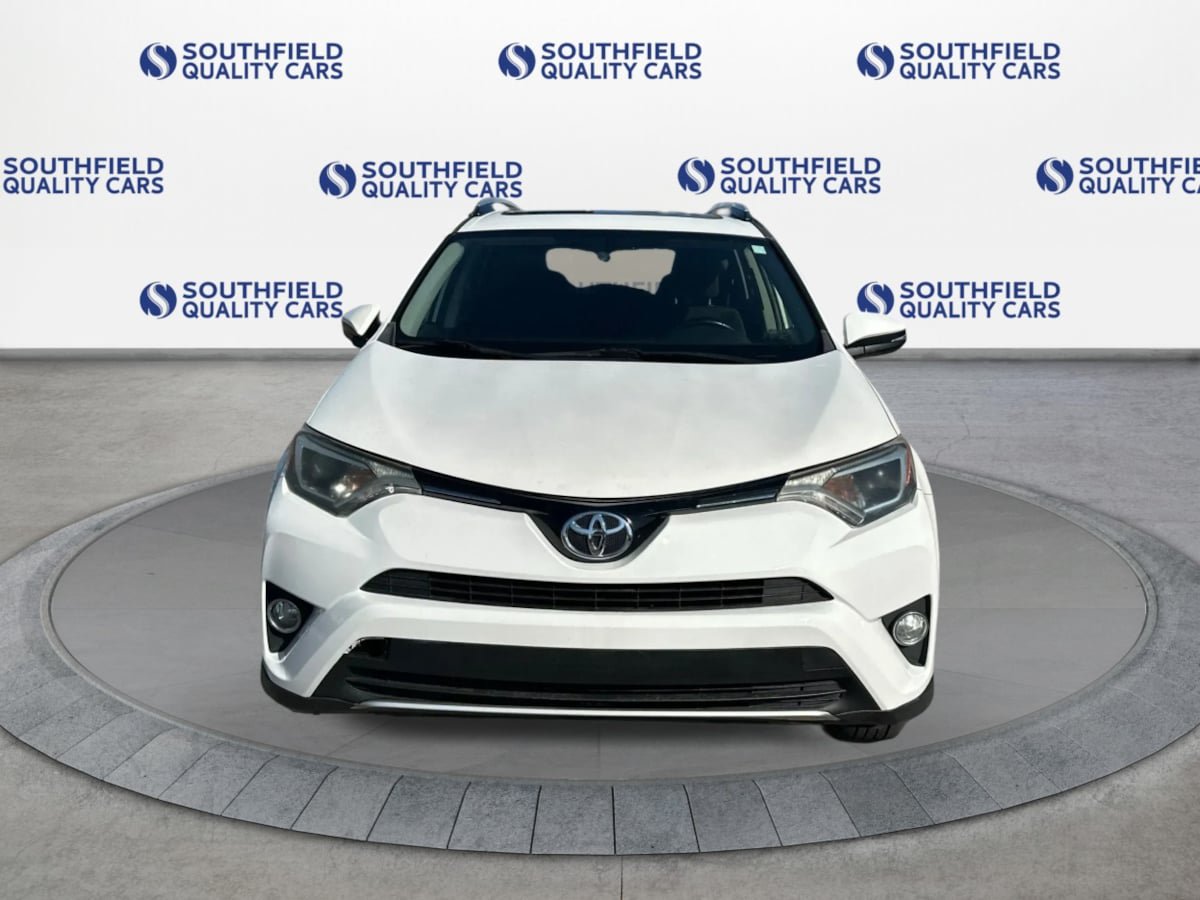 Used 2016 Toyota RAV4 XLE AWD/4WD image 9