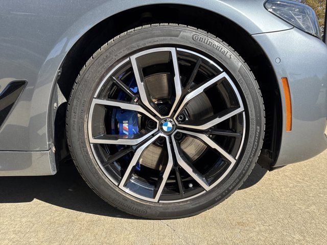 Certified 2022 BMW 540i xDrive w/ M Sport Package image 29