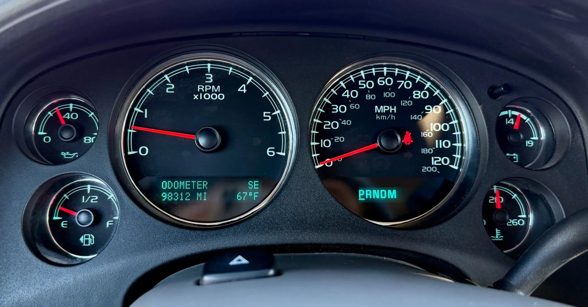 Used 2014 Chevrolet Suburban LT w/ Luxury Package image 23