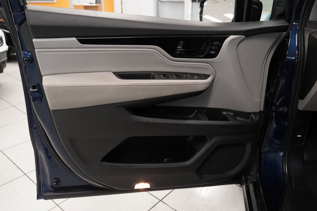 Used 2022 Honda Odyssey Elite image 17