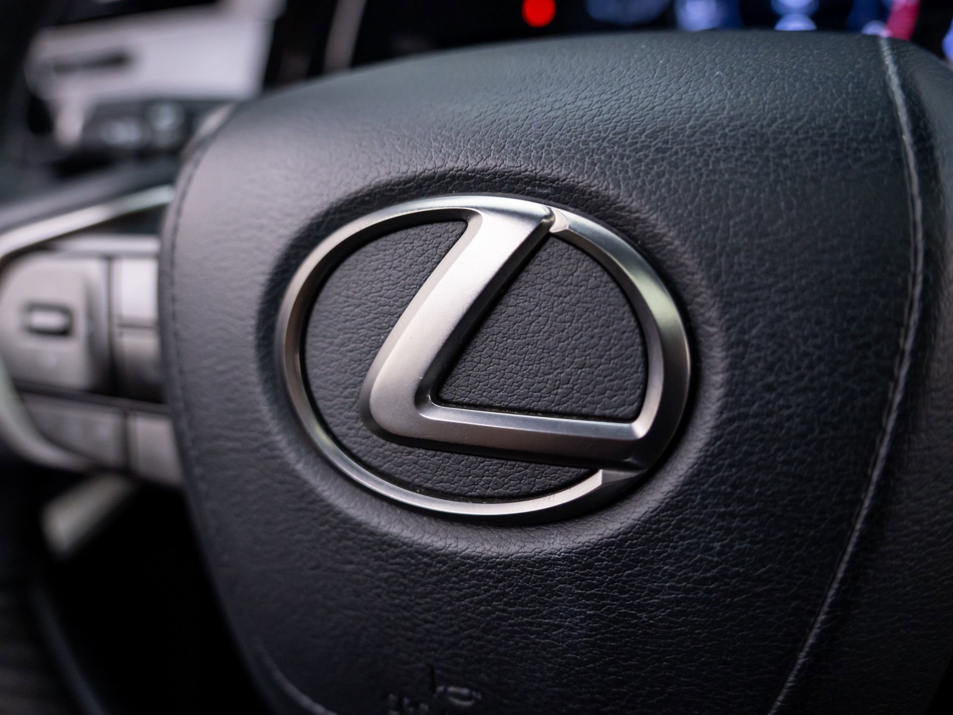 Used 2024 Lexus RX 350 Premium w/ Accessory Package (Z1) AWD/4WD image 22