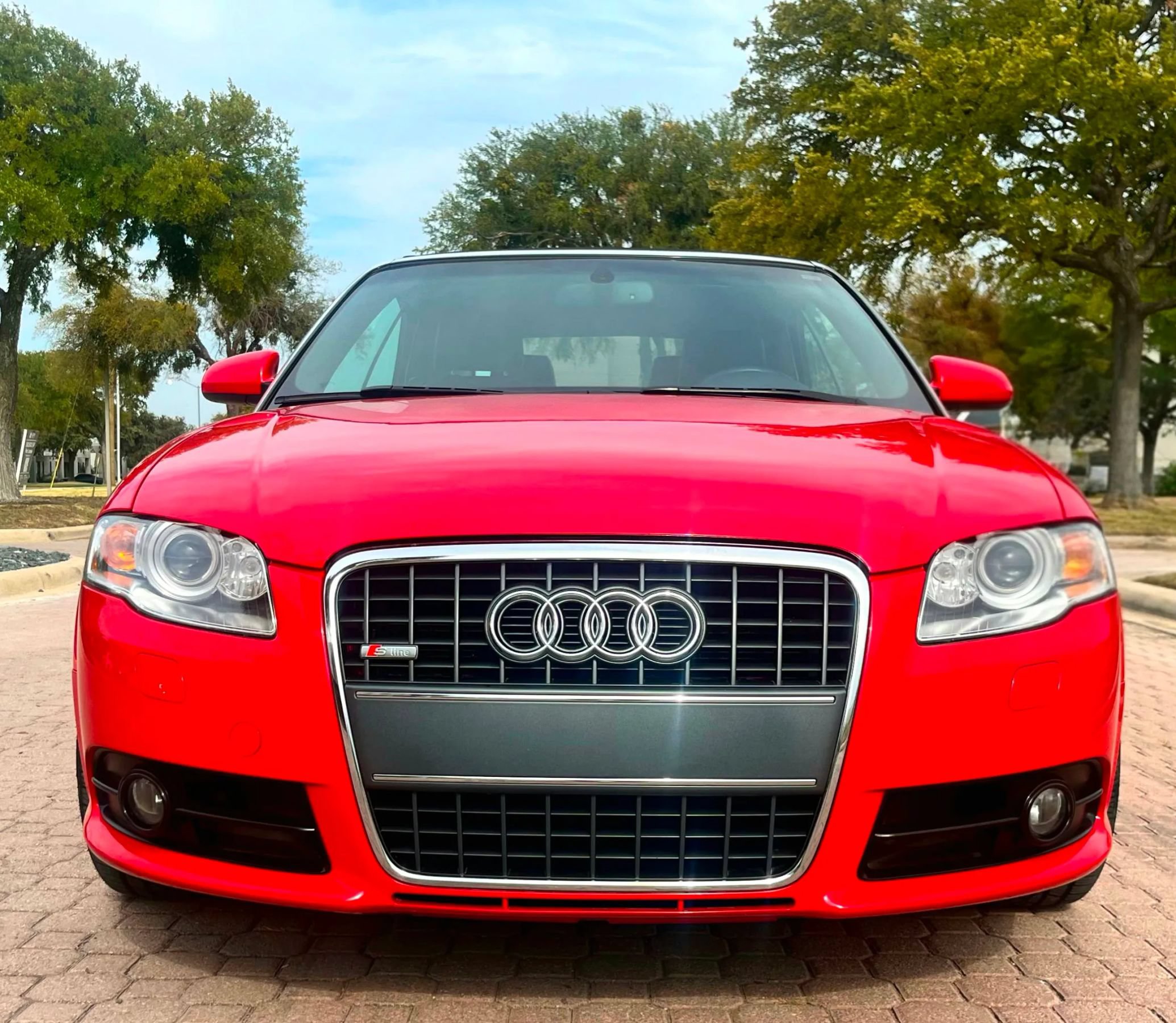 Used 2009 Audi A4 2.0T FWD image 2