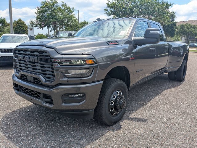 New 2026 RAM 3500 Big Horn AWD/4WD image 8