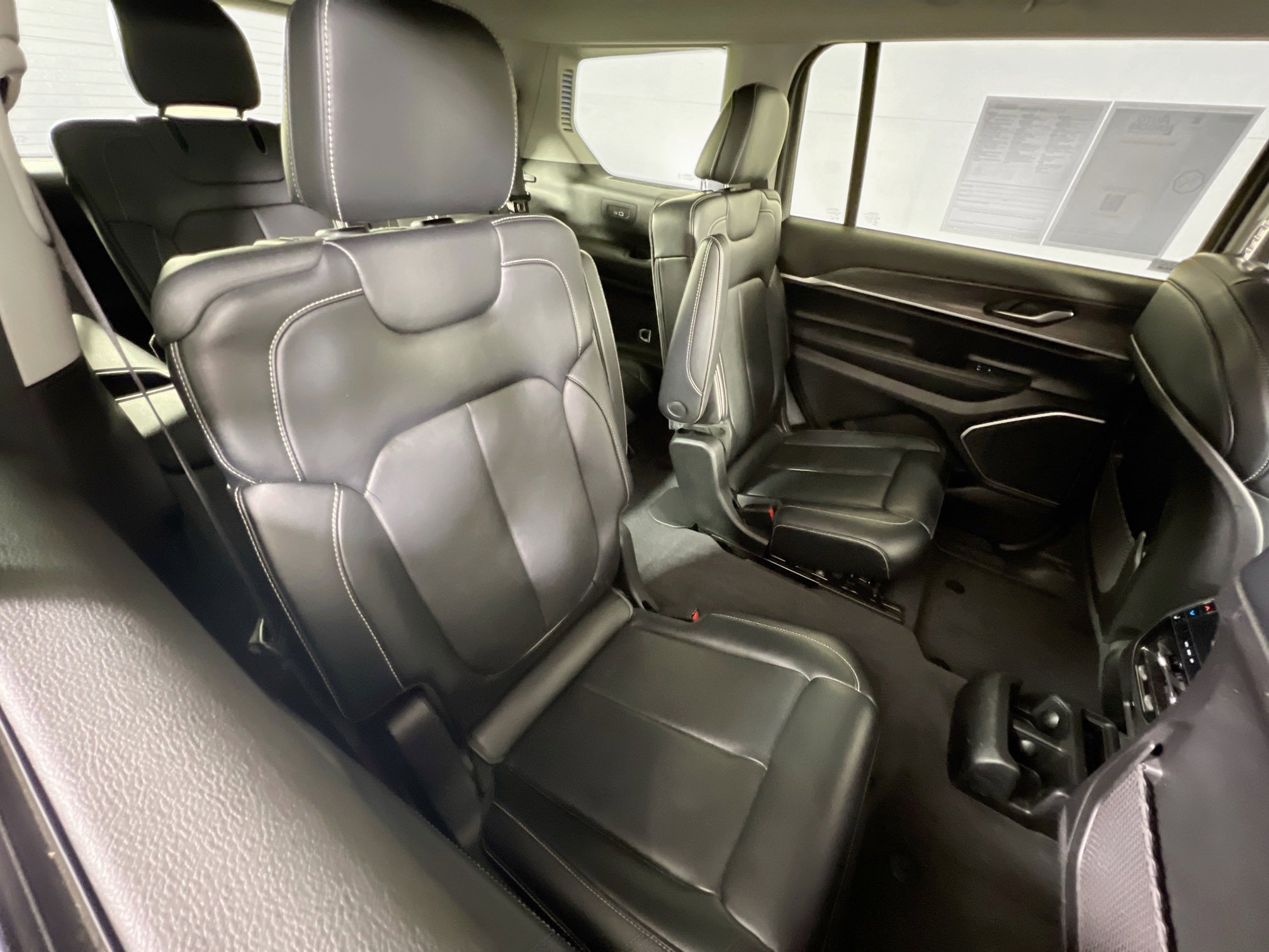 Used 2021 Jeep Grand Cherokee L Limited image 26