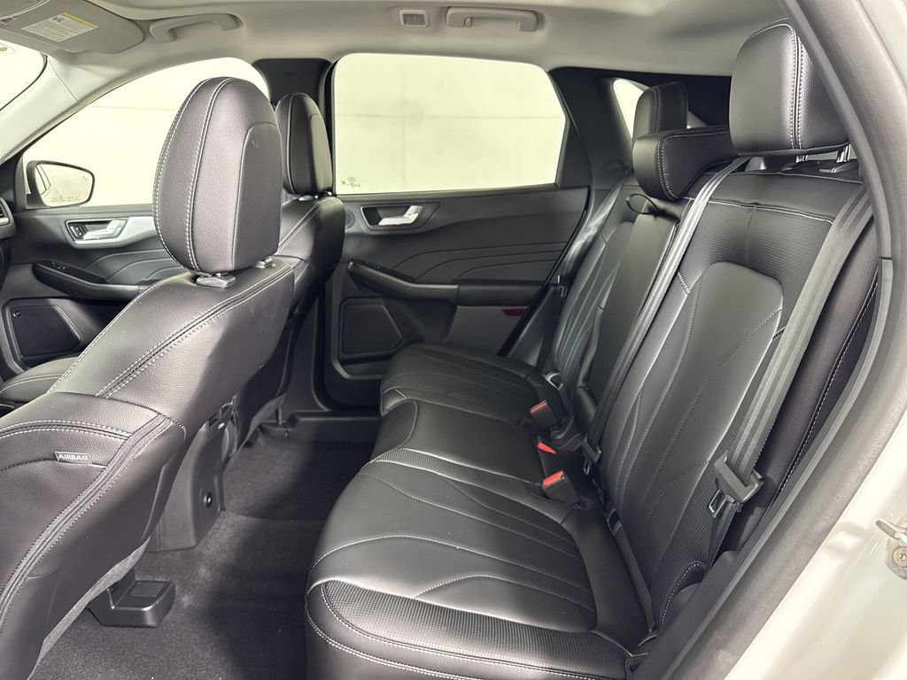 New 2025 Ford Escape SE w/ PHEV Premium Package image 43