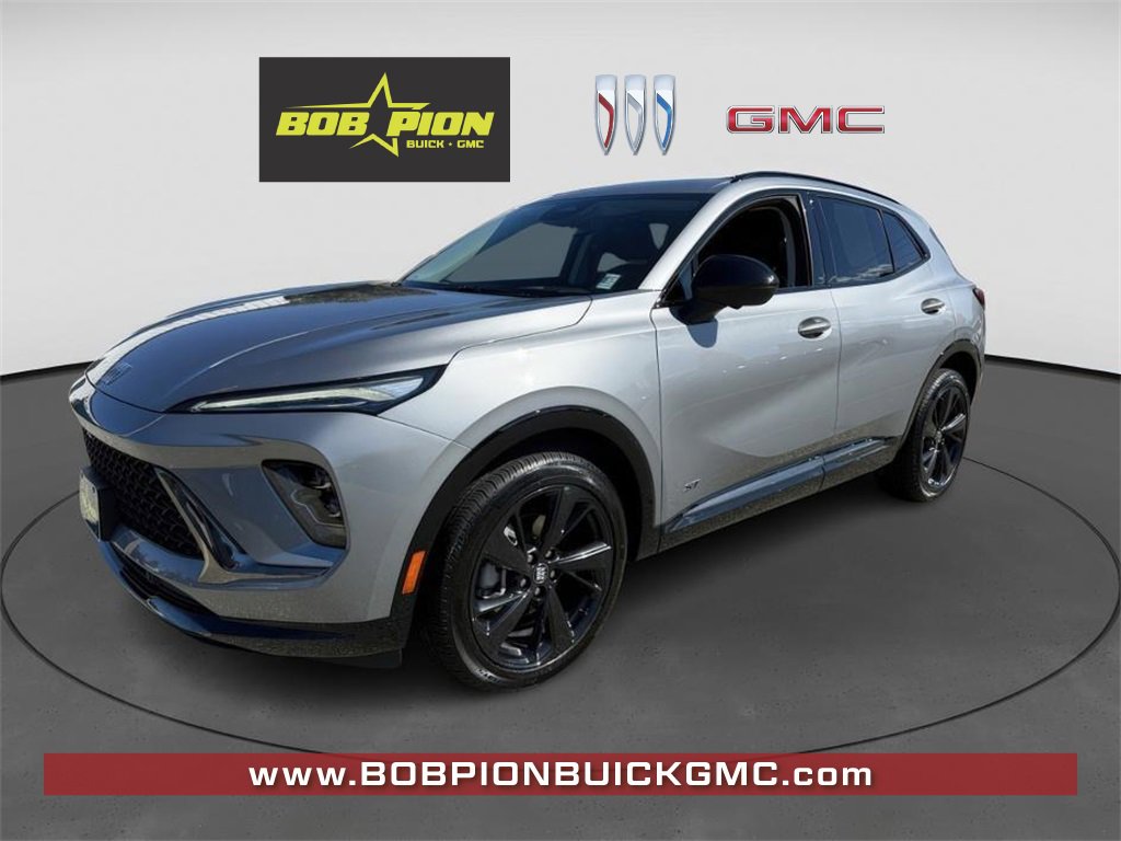 Certified 2025 Buick Envision Sport Touring image 1