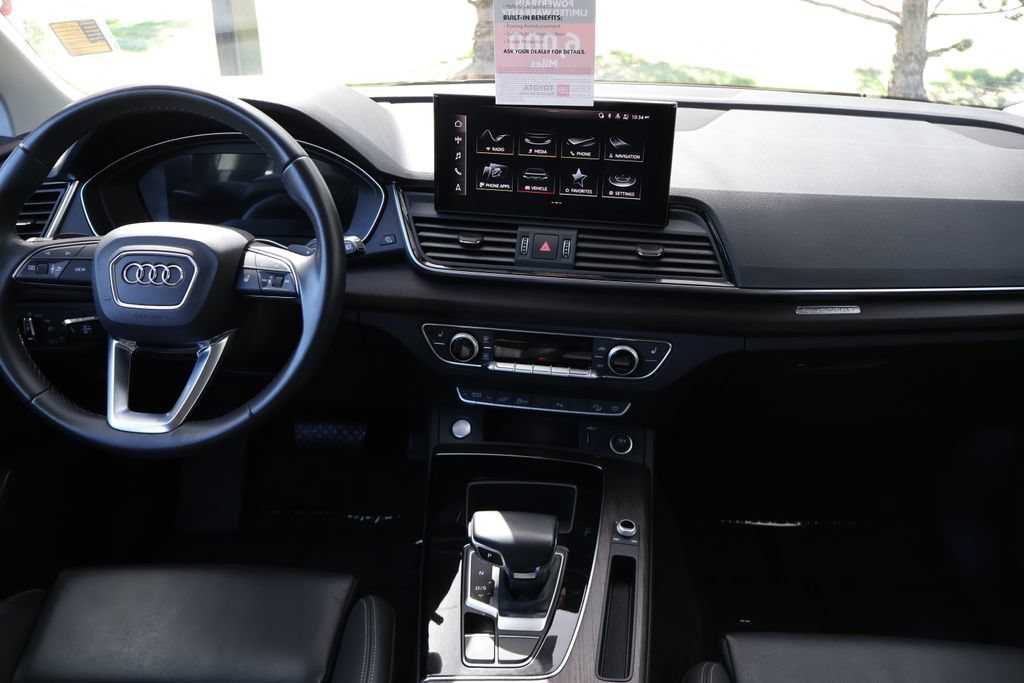 Used 2023 Audi Q5 e Premium w/ Convenience Package AWD/4WD image 25