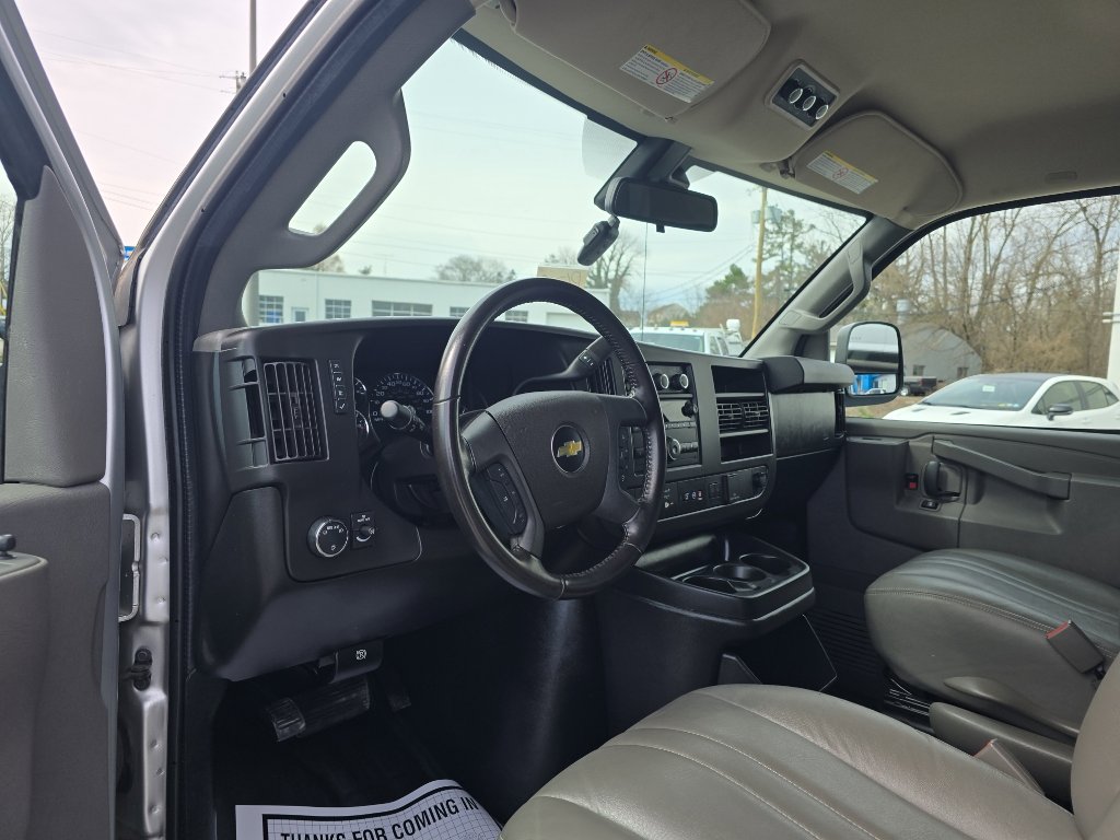 Used 2020 Chevrolet Express 3500 LS image 11