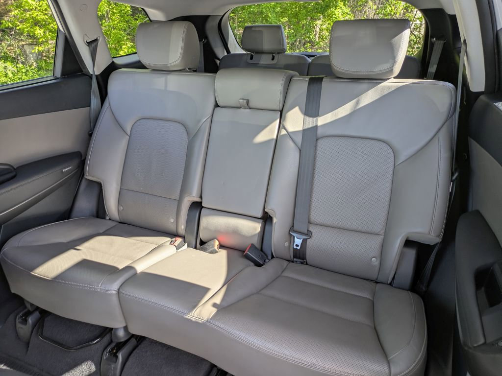 Used 2015 Hyundai Santa Fe GLS w/ Option Group 02 FWD image 28