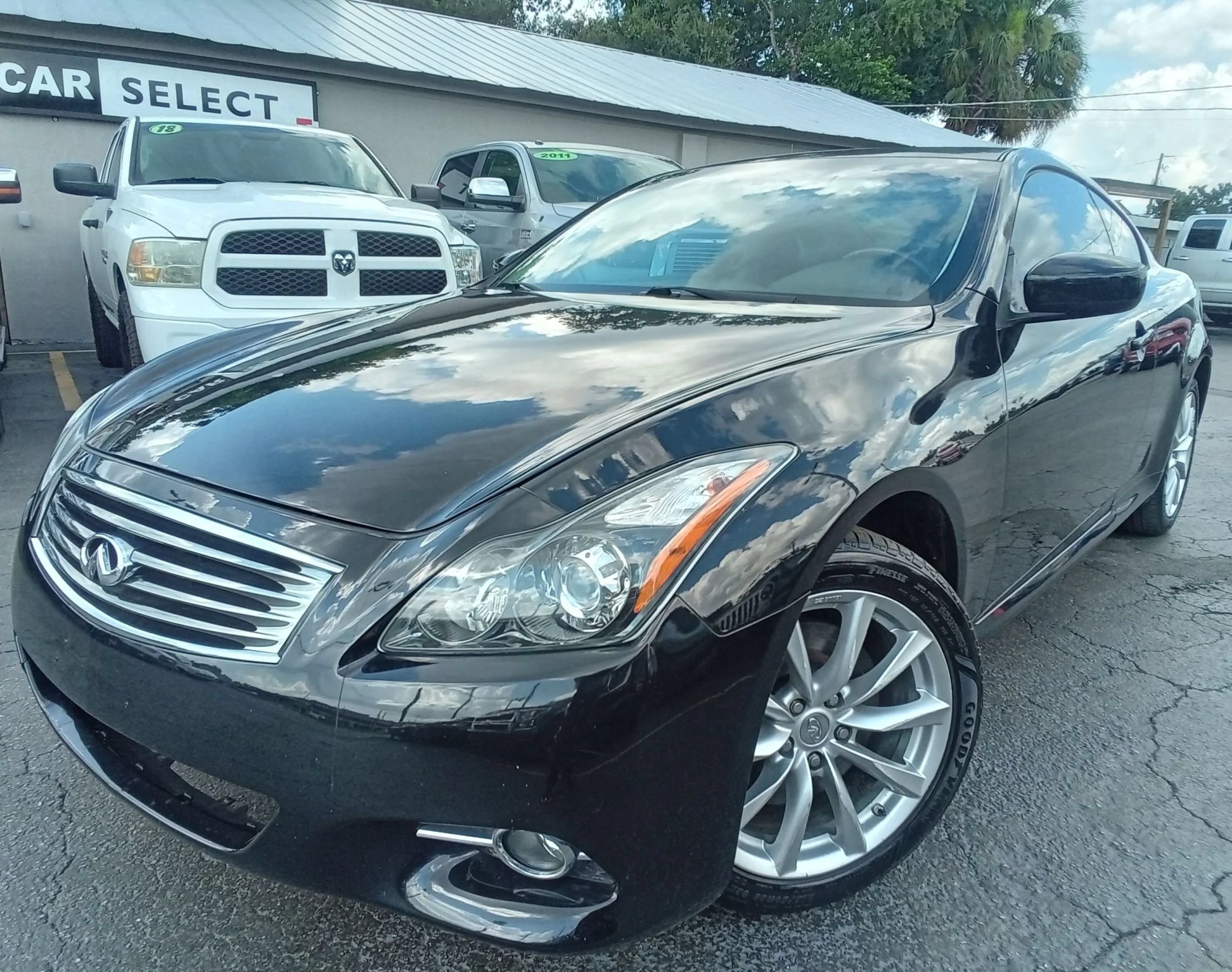 Used 2013 INFINITI G37 x Coupe w/ Premium Pkg