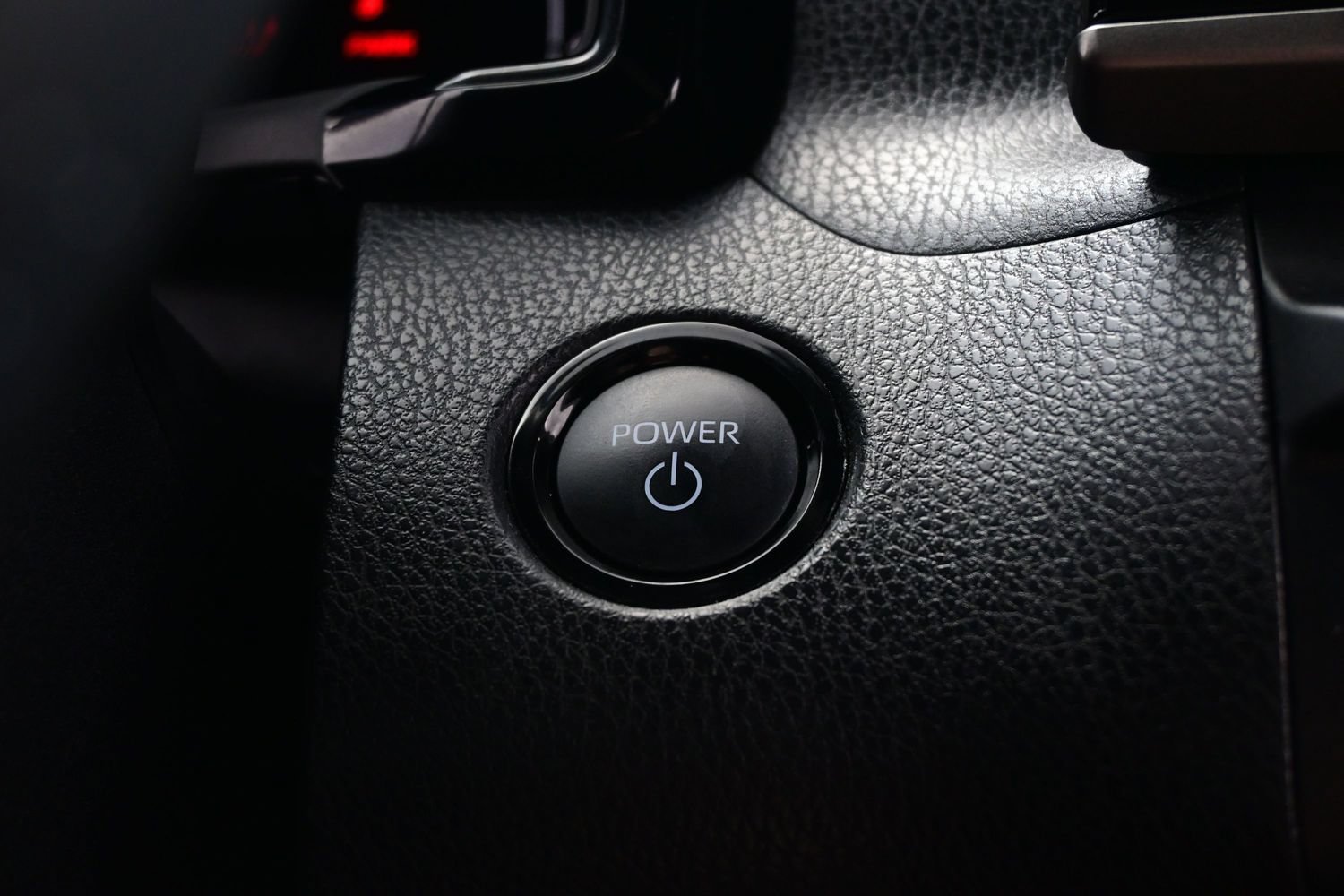 Used 2025 Toyota Camry SE FWD image 23