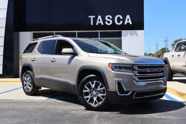 Certified 2022 GMC Acadia SLT w/ Technology Package image 1