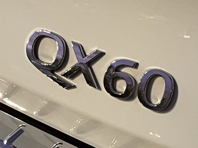 Certified 2023 INFINITI QX60 Pure image 32