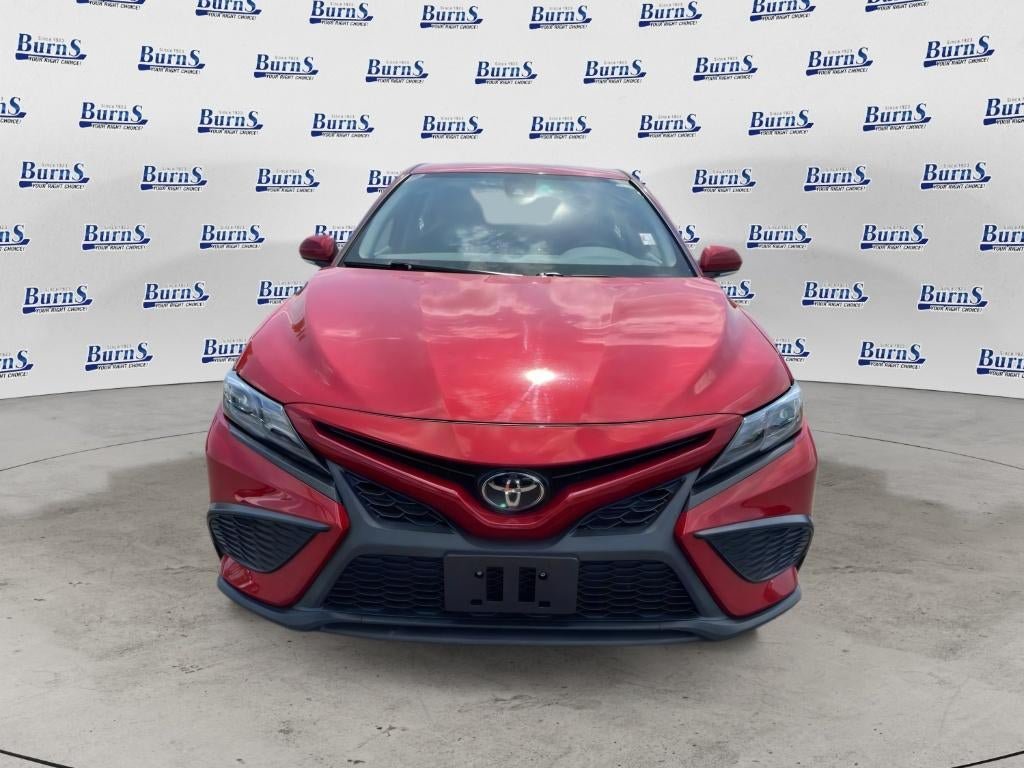 Used 2024 Toyota Camry SE AWD/4WD image 2