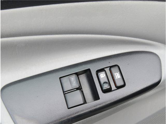Used 2015 Toyota Tacoma 2WD Access Cab image 10