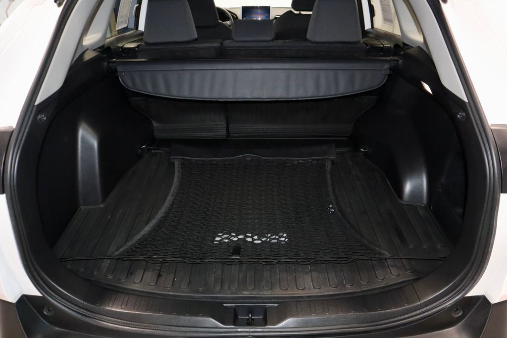 Used 2023 Toyota RAV4 XLE w/ Convenience Package image 13