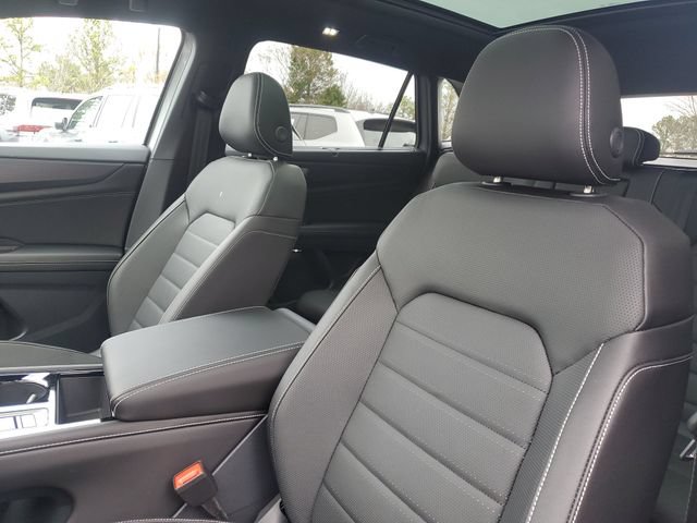 New 2026 Volkswagen Atlas Cross Sport SEL R-Line AWD/4WD image 17
