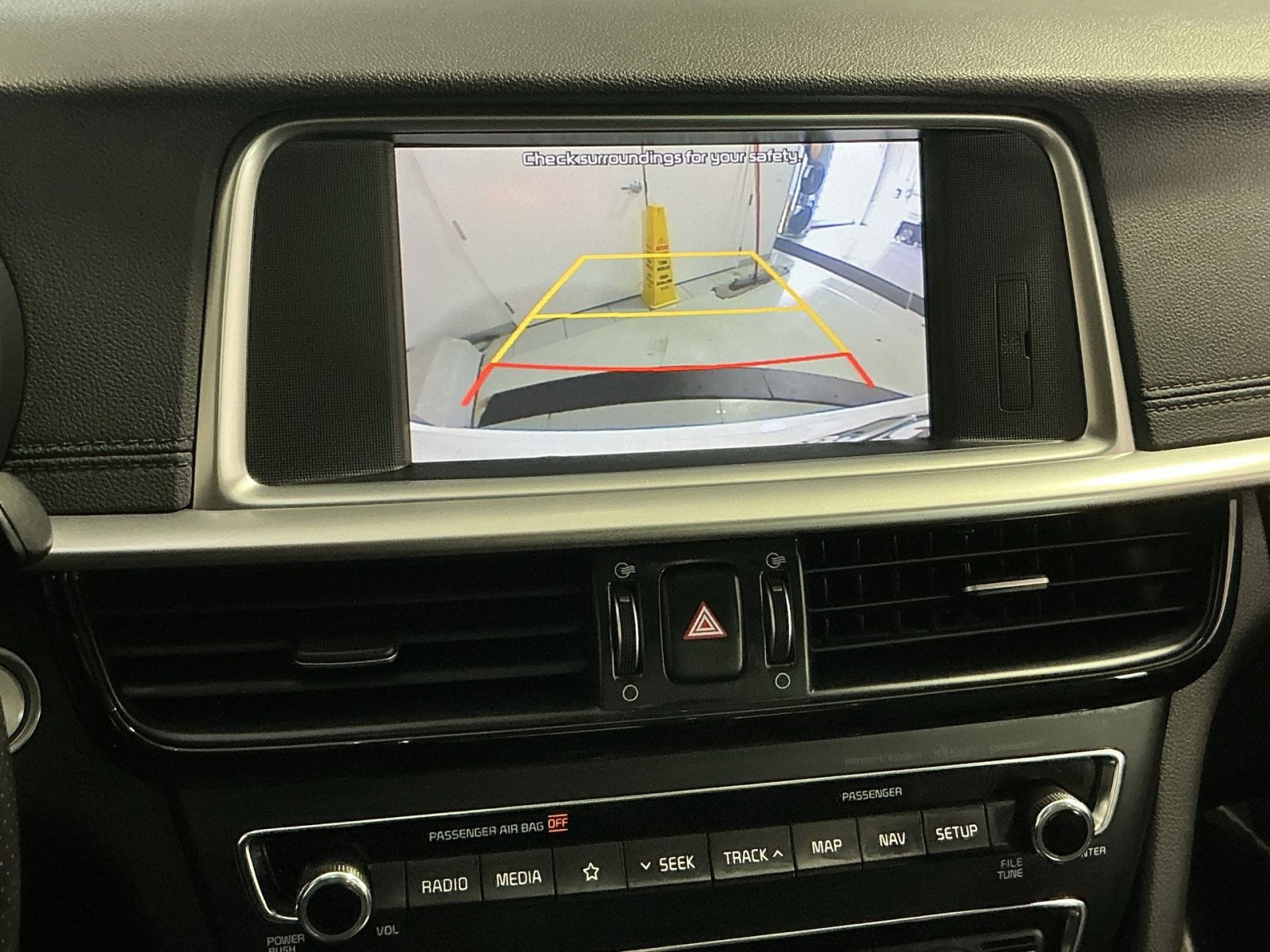 Used 2020 Kia Optima SX image 27