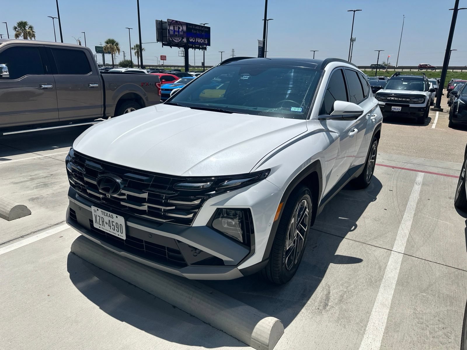 Used 2026 Hyundai Tucson Limited AWD/4WD image 2