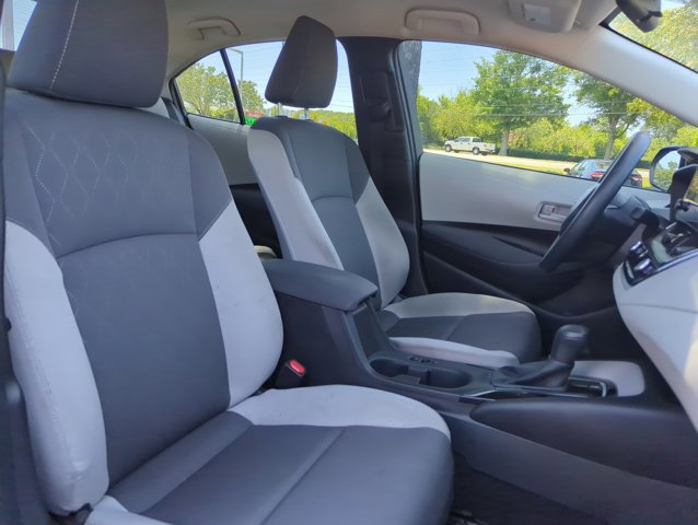 Used 2026 Toyota Corolla LE FWD image 24