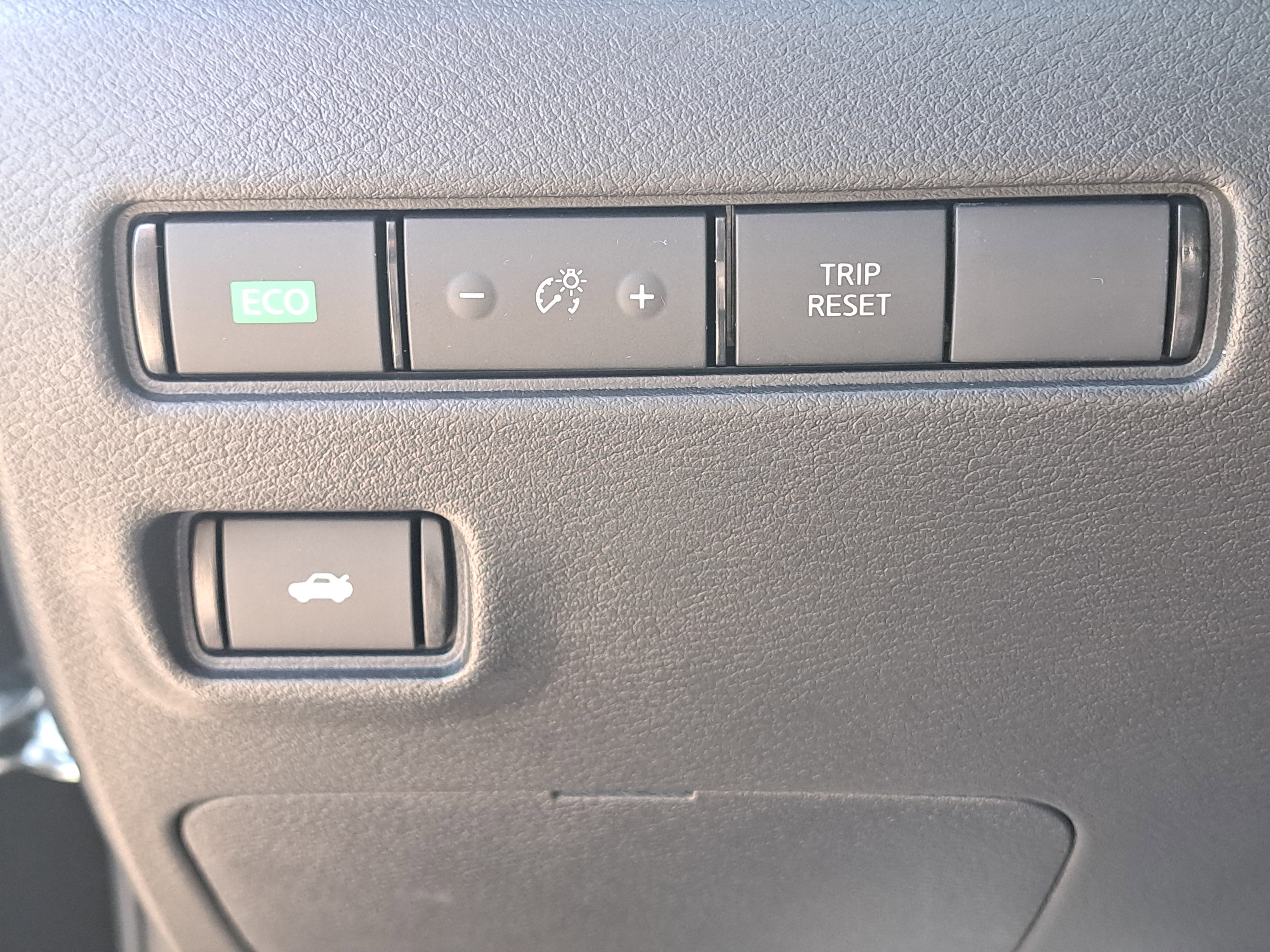 Certified 2025 Nissan Sentra SR image 29