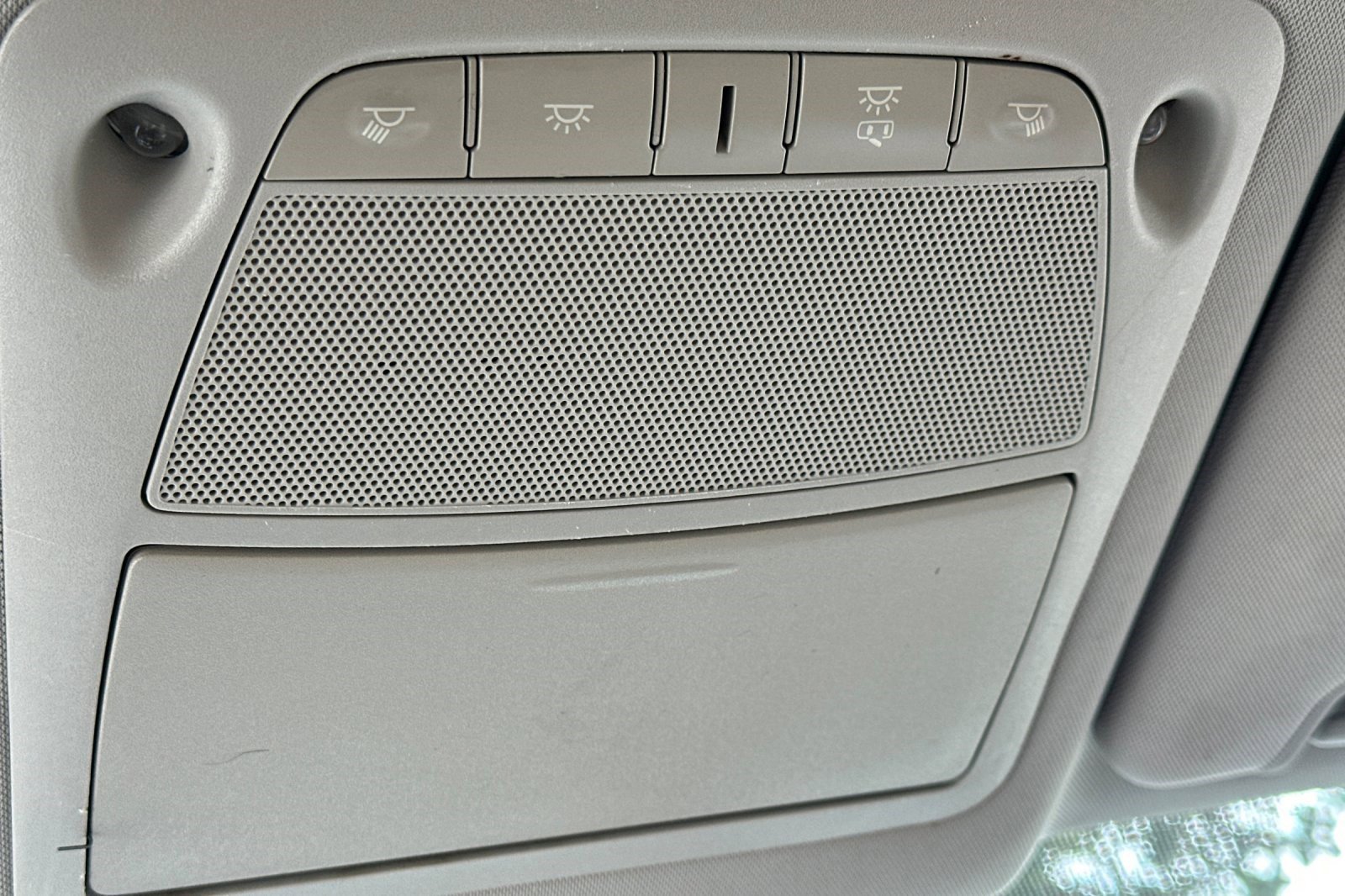 Used 2016 Nissan Rogue SV w/ SV Premium Package image 23