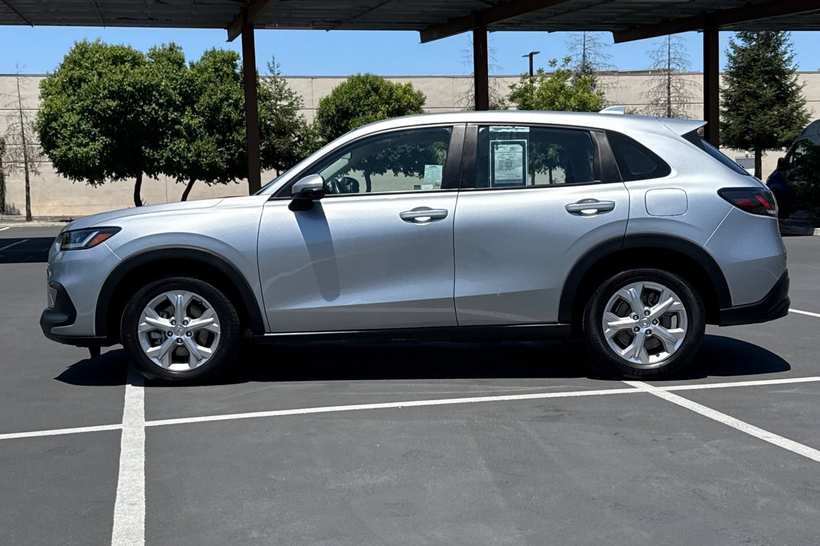 Used 2023 Honda HR-V LX image 12