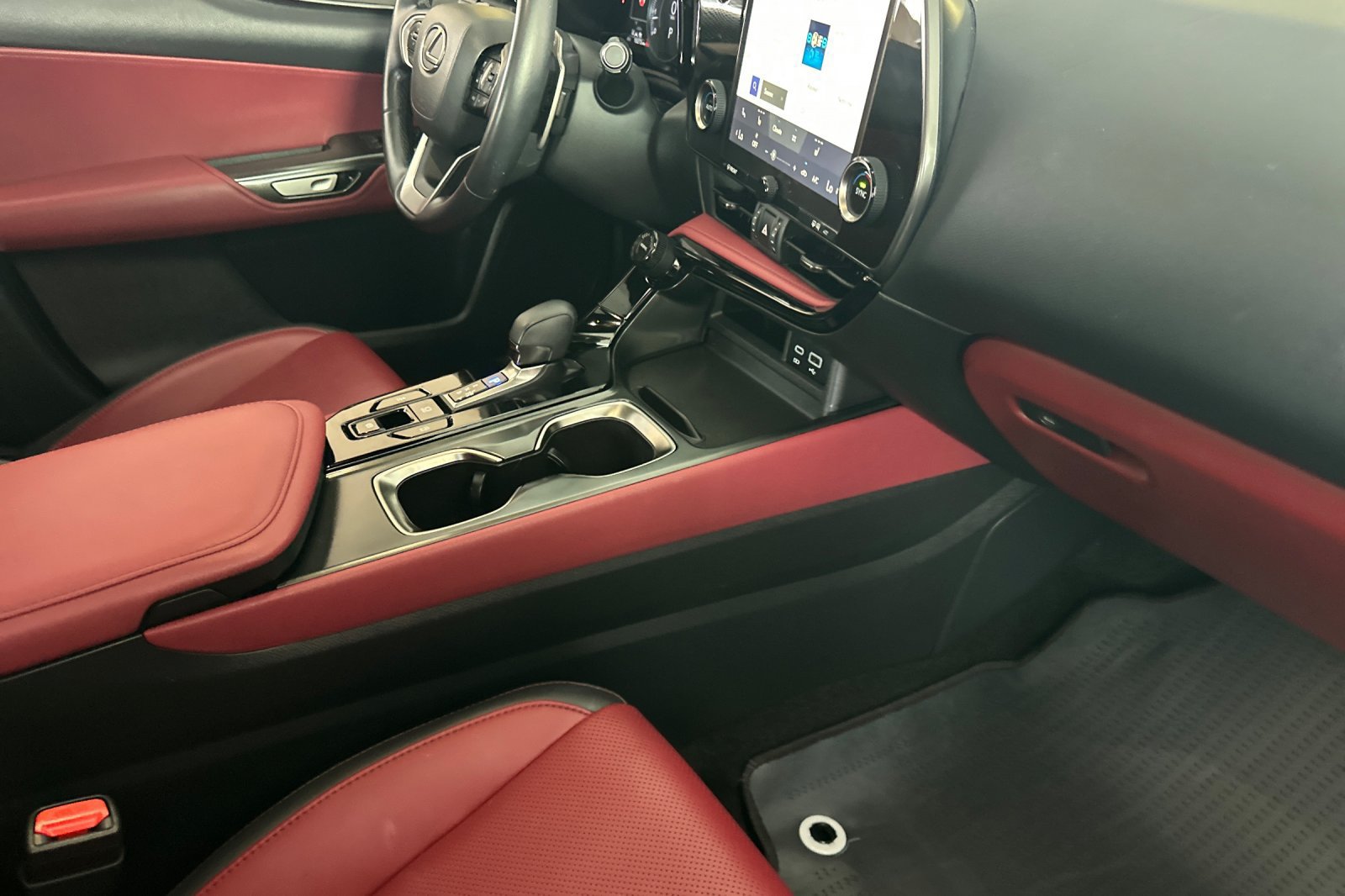 Certified 2025 Lexus NX 250 FWD image 13