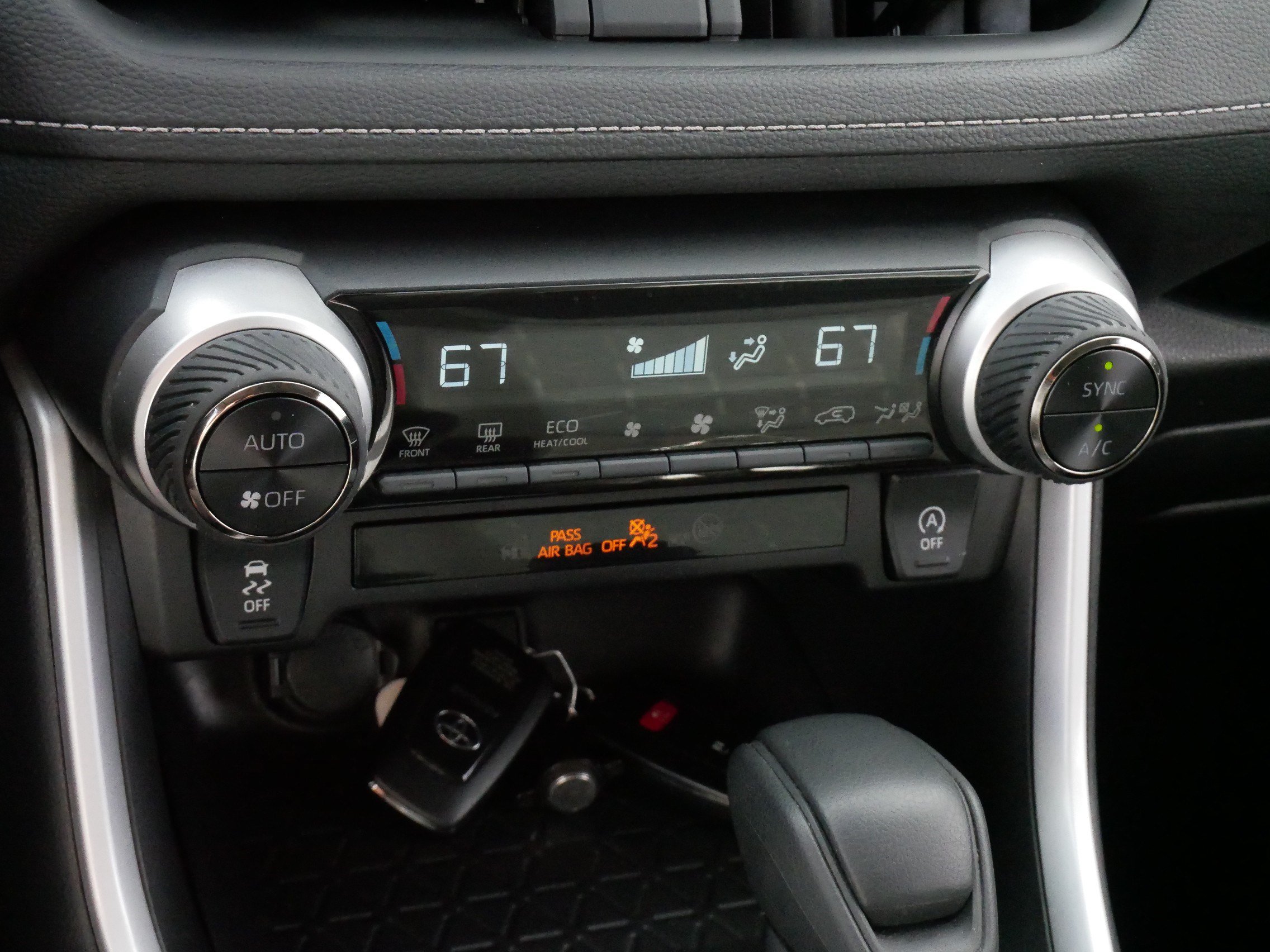 Certified 2025 Toyota RAV4 XLE AWD/4WD image 23