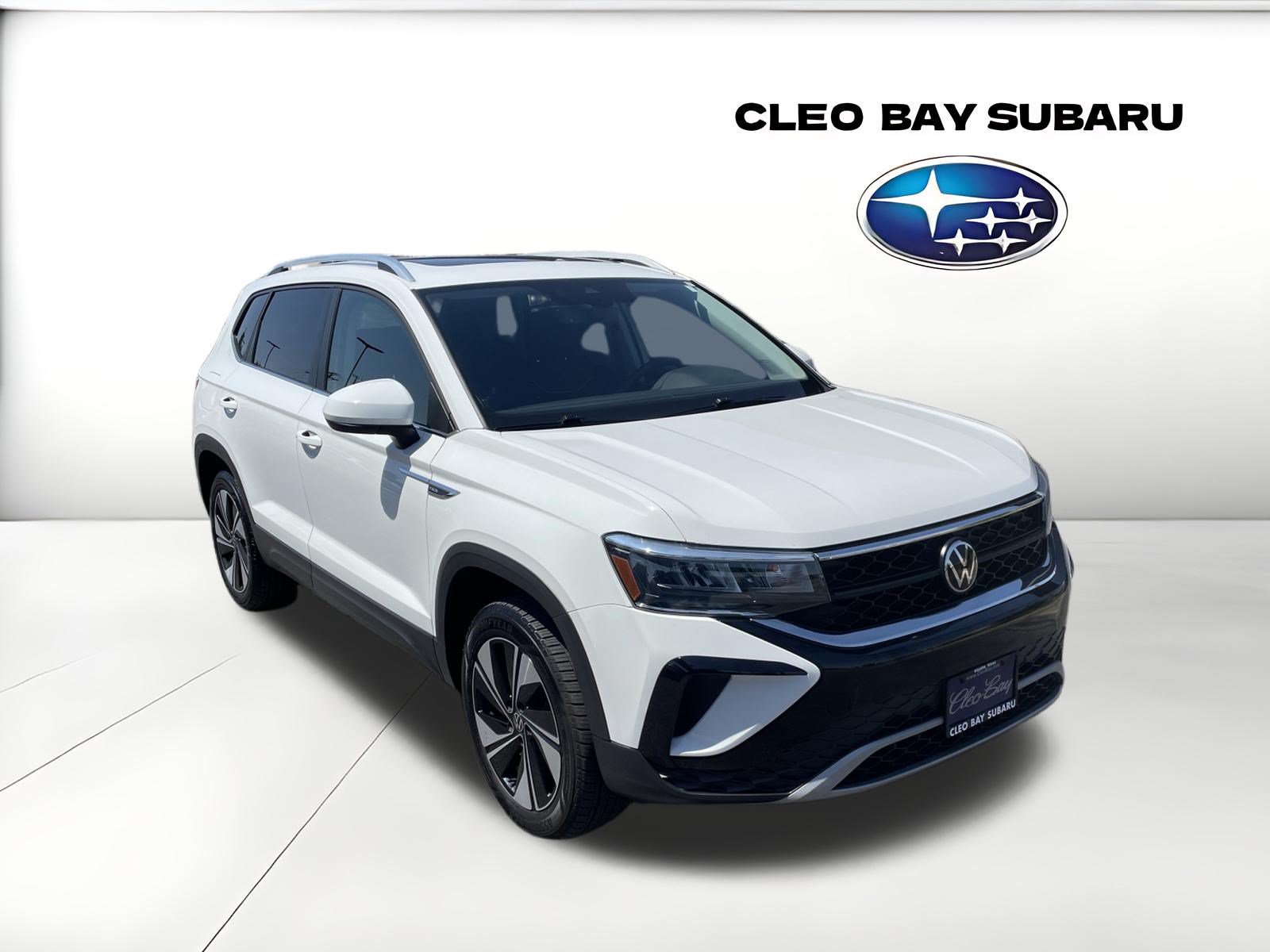 Used 2024 Volkswagen Taos SE w/ Panoramic Sunroof Package