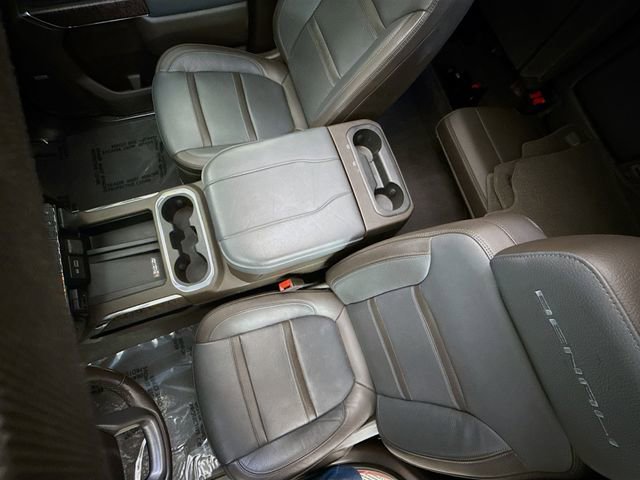 Used 2023 GMC Sierra 3500 Denali w/ Denali Ultimate Package image 25