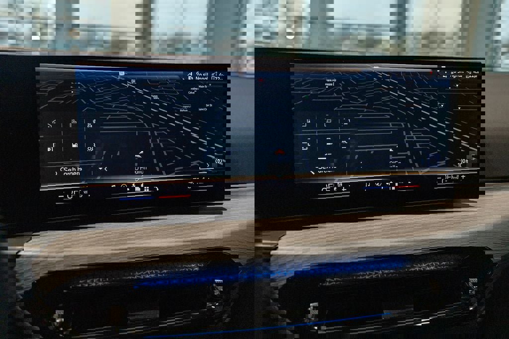 New 2026 BMW 330i xDrive Sedan w/ Convenience Package image 30