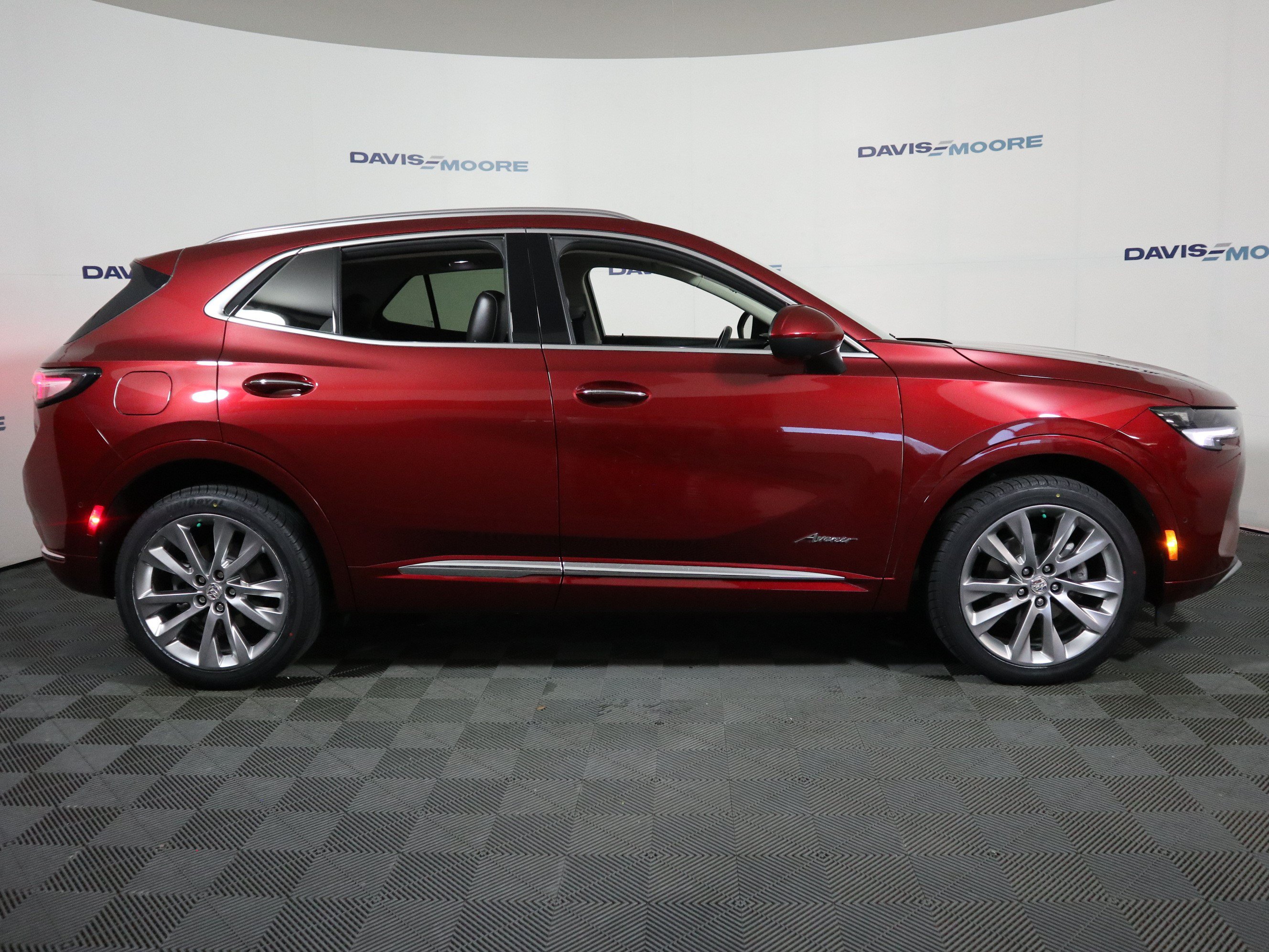 Used 2023 Buick Envision Avenir AWD/4WD image 4