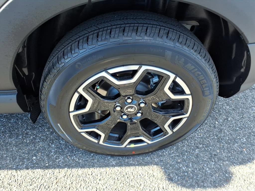 New 2025 Ford Bronco Sport Outer Banks w/ Outer Banks Tech Package+ image 8