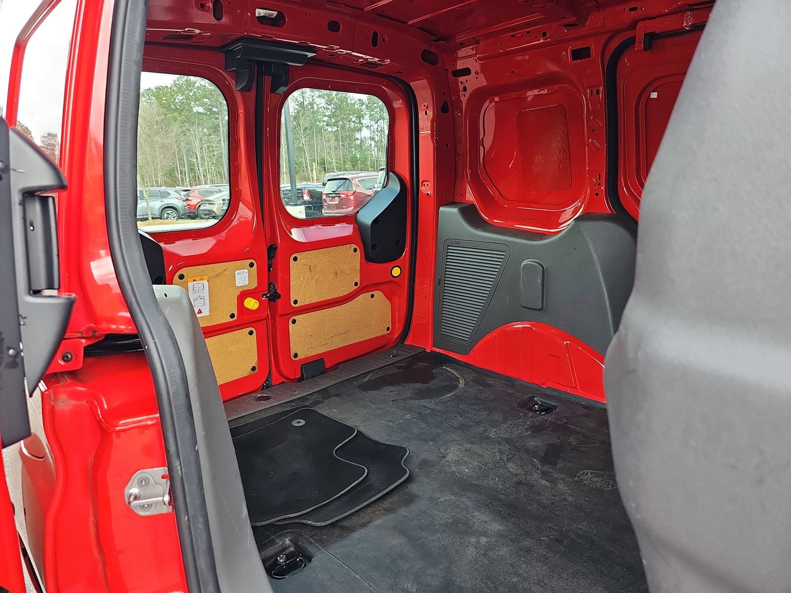 Used 2021 Ford Transit Connect XLT image 11