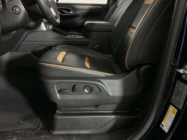 Used 2024 GMC Yukon AT4 w/ AT4 Premium Package image 34