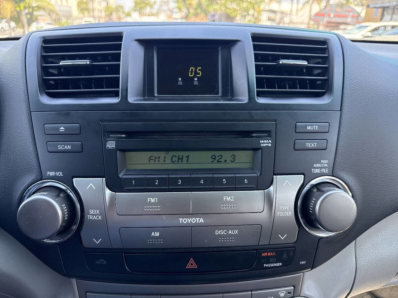 Used 2010 Toyota Highlander 2WD image 39