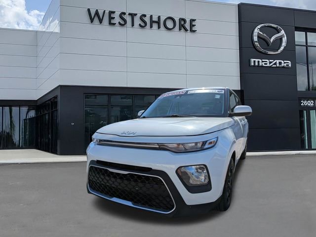 Used 2022 Kia Soul LX w/ Technology Package image 6