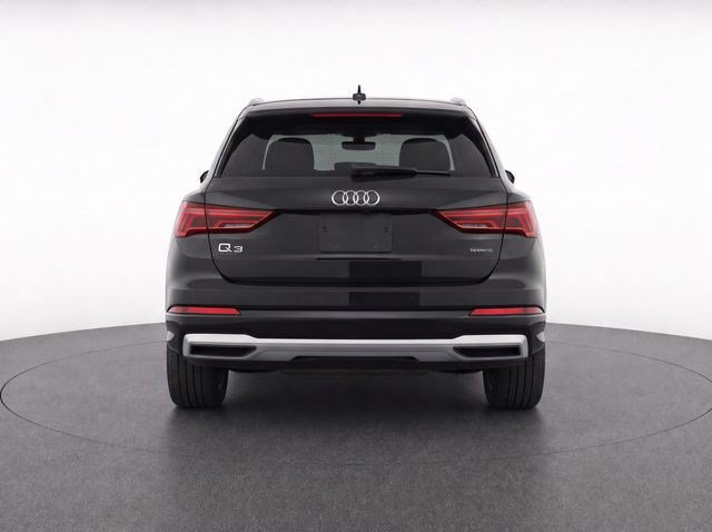 Used 2020 Audi Q3 2.0T Premium AWD/4WD image 4