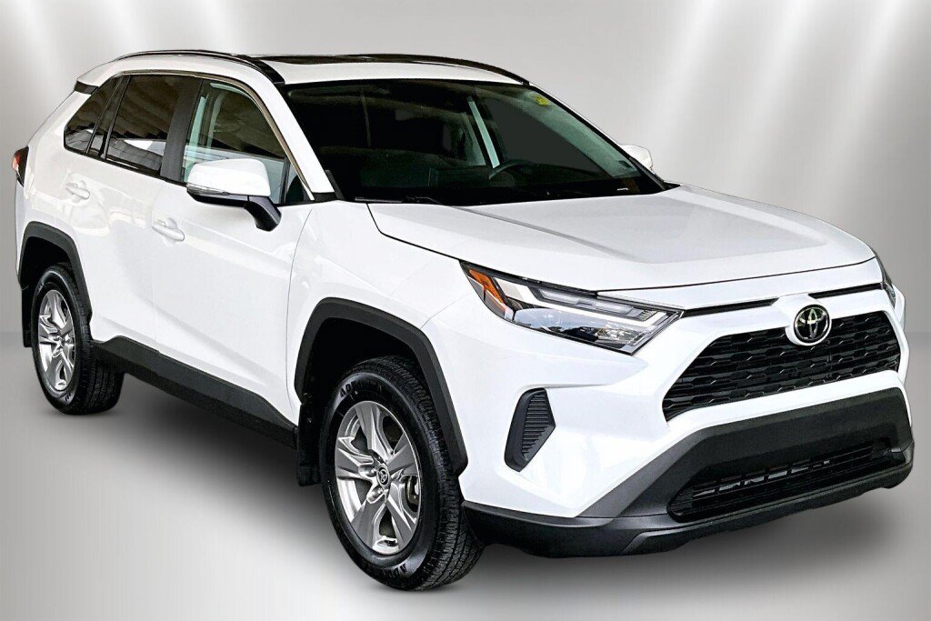 Used 2023 Toyota RAV4 XLE w/ Convenience Package